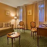 Angelis 4*