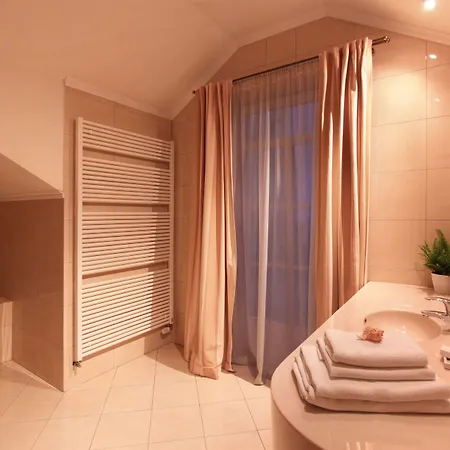 Angelis Hotel 4*