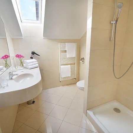 Hotell Angelis 4*