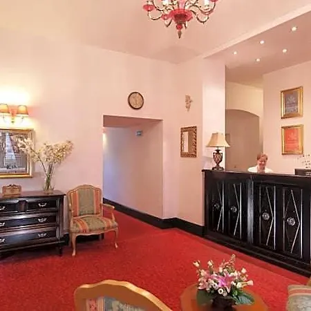 Angelis Hotel 4*
