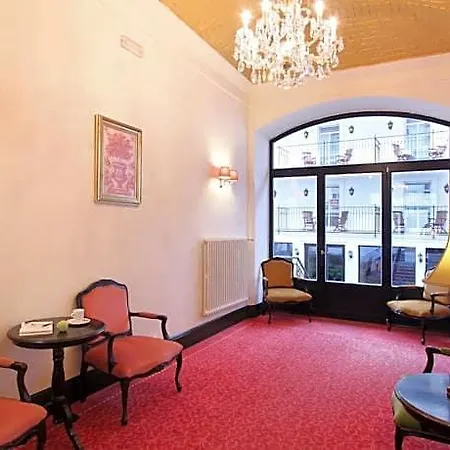 Angelis Hotel