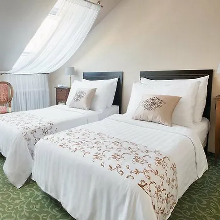 Hotell Angelis 4*