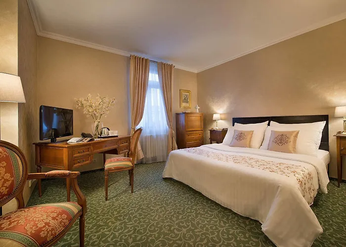 Angelis Hotel 4*