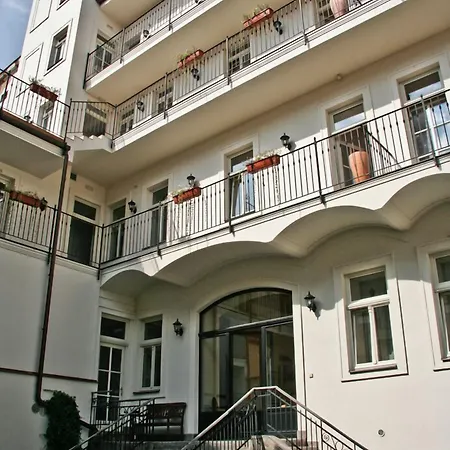 Angelis 4*