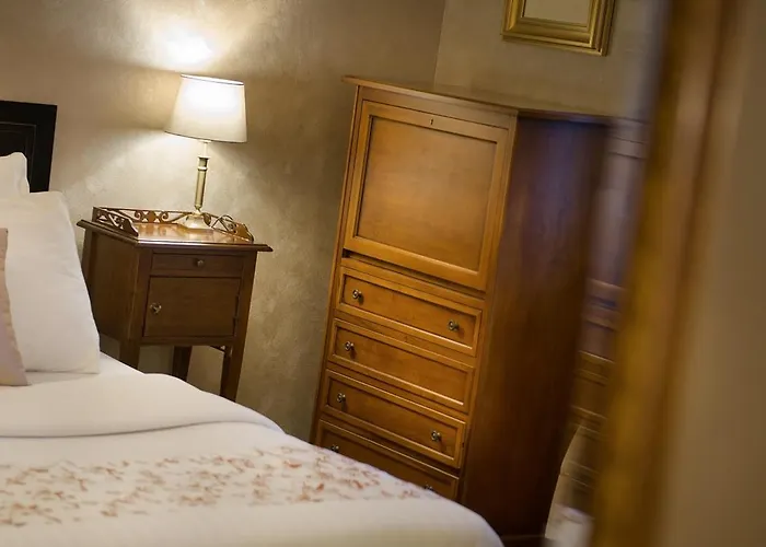Hotell Angelis 4*