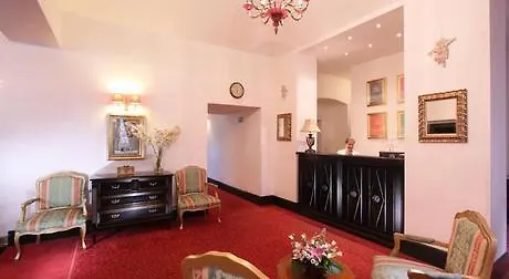 Angelis 4* Prague