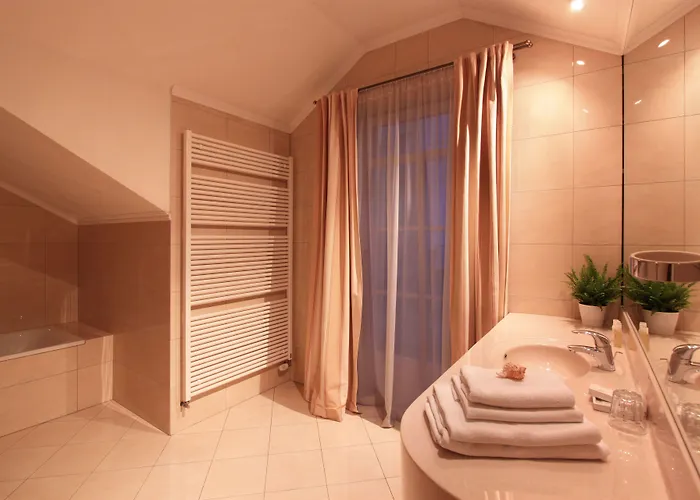 Angelis Hotell 4*