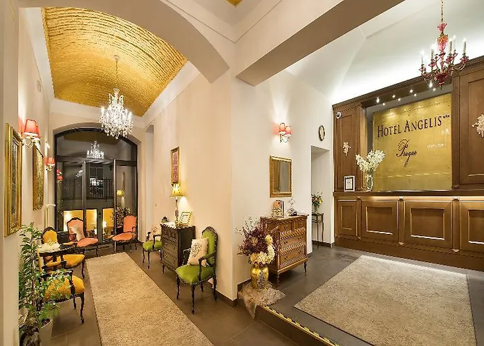 Hotell Angelis 4*